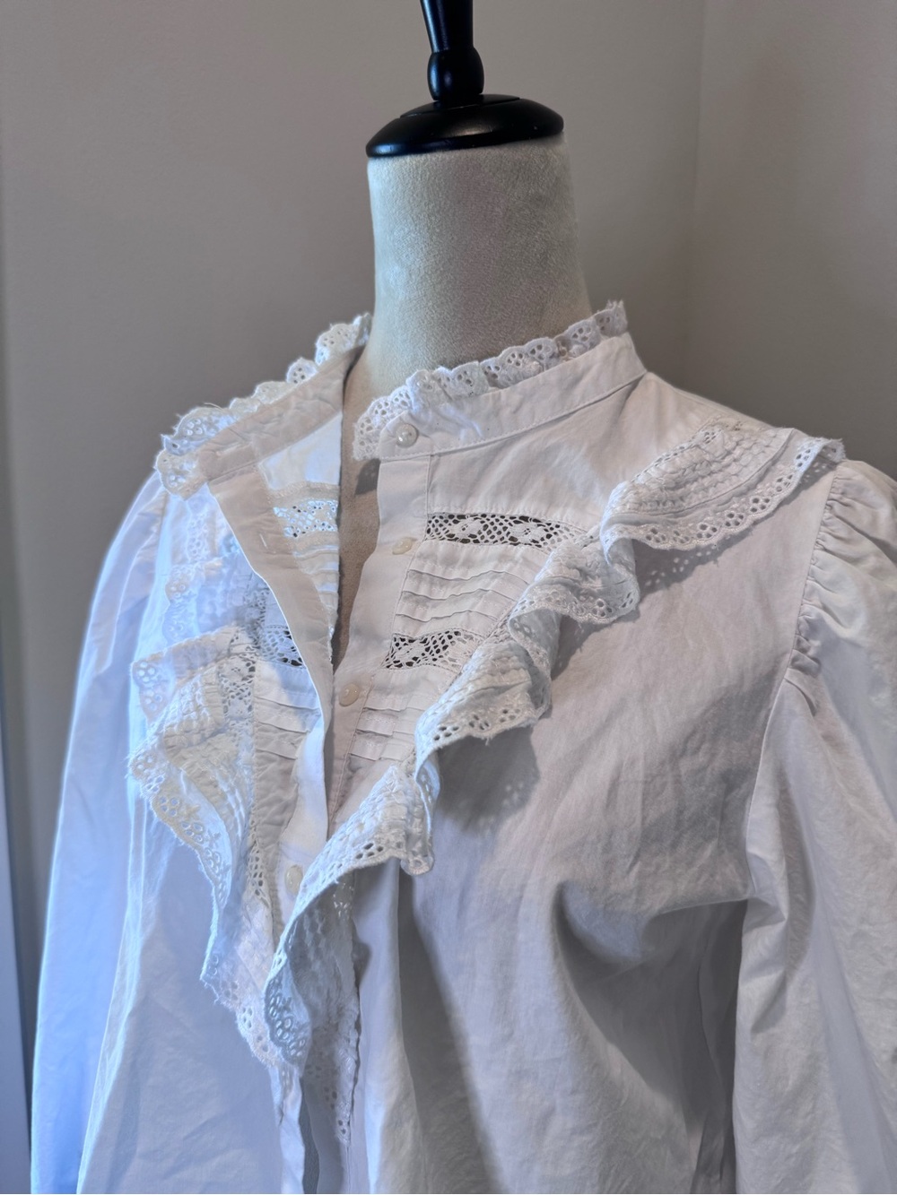 Zara Lace Ruffle Victorian-Style White Button-Up Blouse - Picture 2 of 4